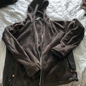 New balance jacket